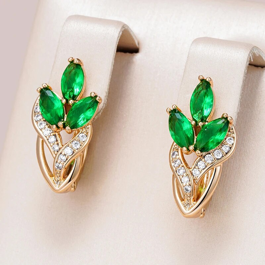 Boucles d'oreilles florales en cristal vert étincelant - un élégant bijou qui illumine votre style !