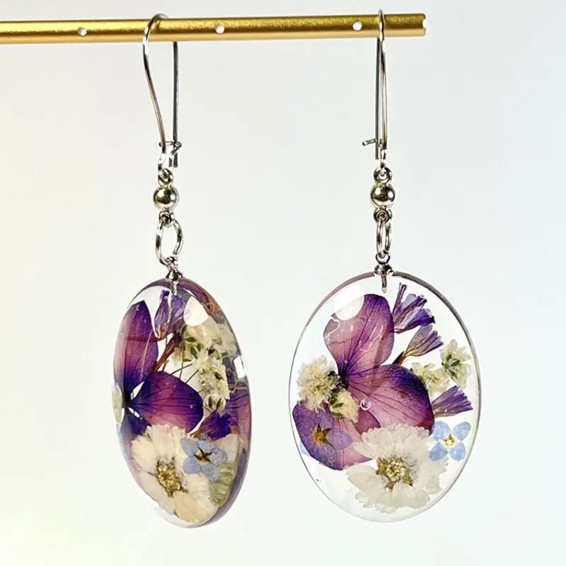 Éblouissantes boucles d'oreilles vintage en cristal
