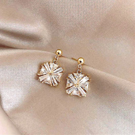 Éblouissantes Boucles d'Oreilles en Zircone Cubique et Or Luxe