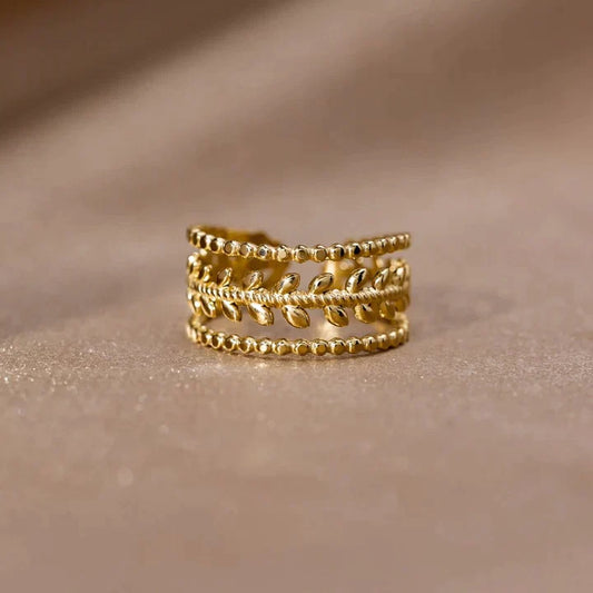 Bague Marissa avec superbes feuilles d'or superposées
