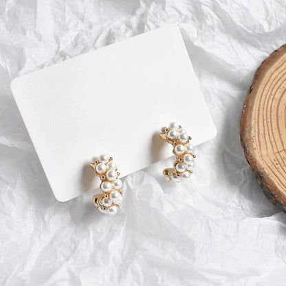 Élégantes Boucles d'Oreilles en Perles Dorées Simples