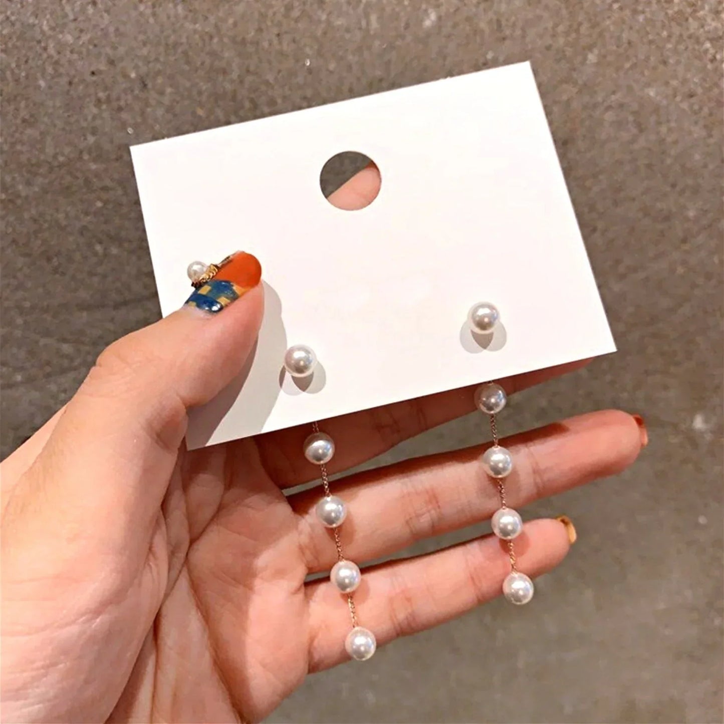 Élégantes Boucles d'Oreilles Pendantes en Or avec Perles Luxueuses